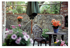 Robert Porter House courtyard